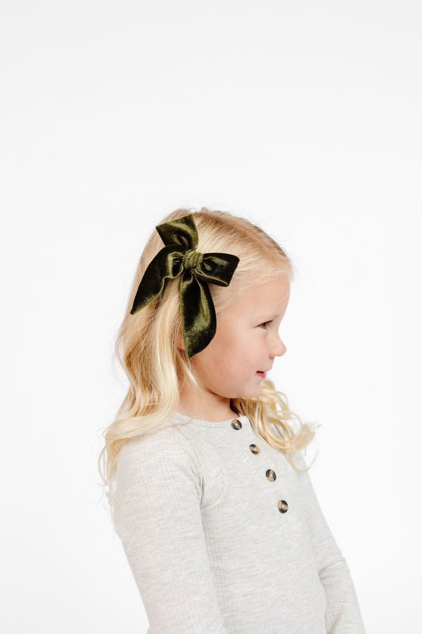 Pre-Order: Velvet - Olive Bow Sash Clip