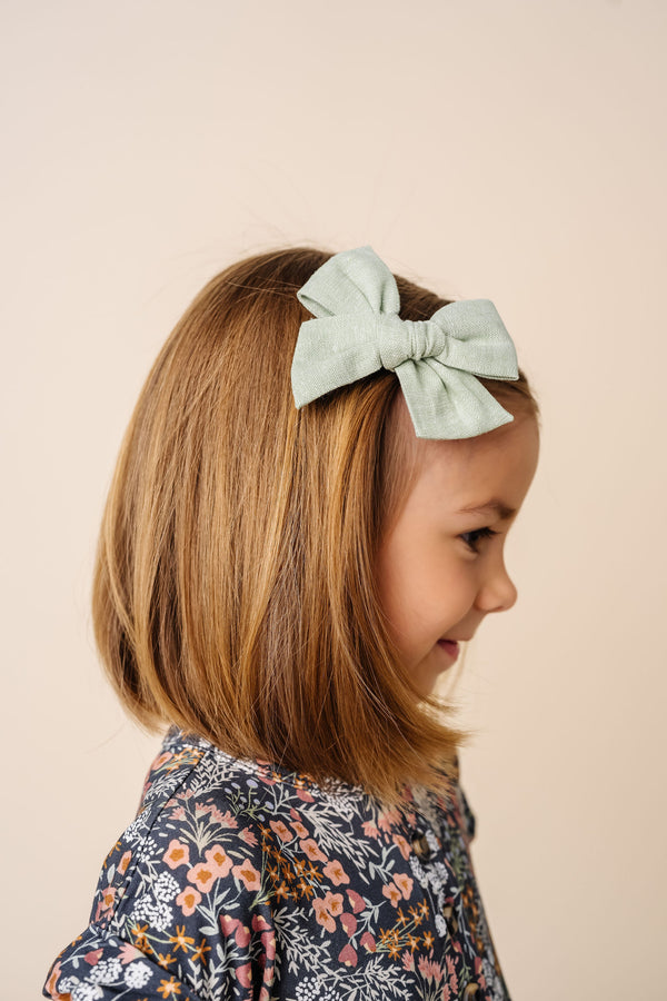 Linen Bow - Sage Clip