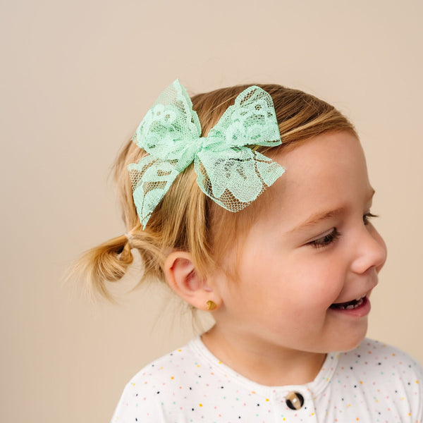 Lace Bow - Mint Clip